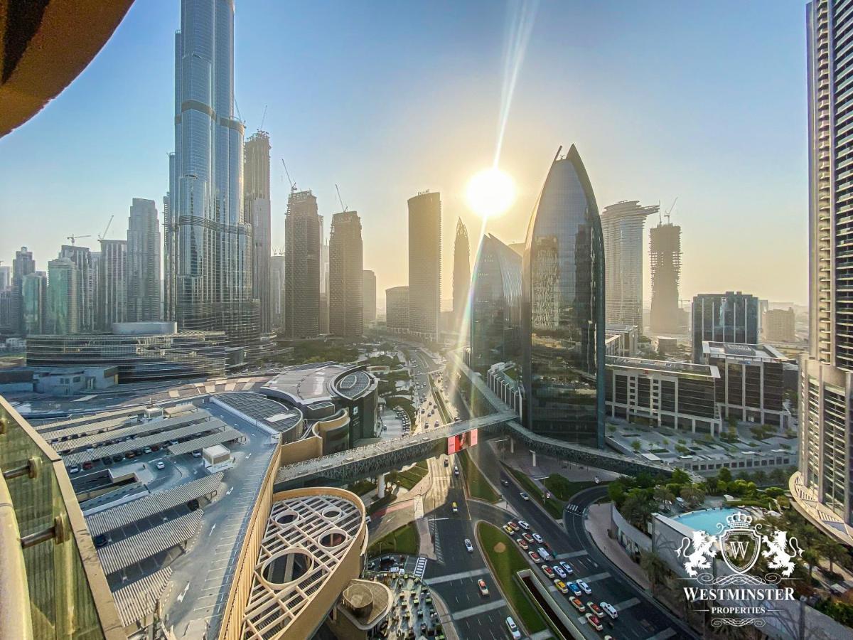 Westminster Dubai Mall Exterior foto View of the Dubai skyline from the Westminster Residences