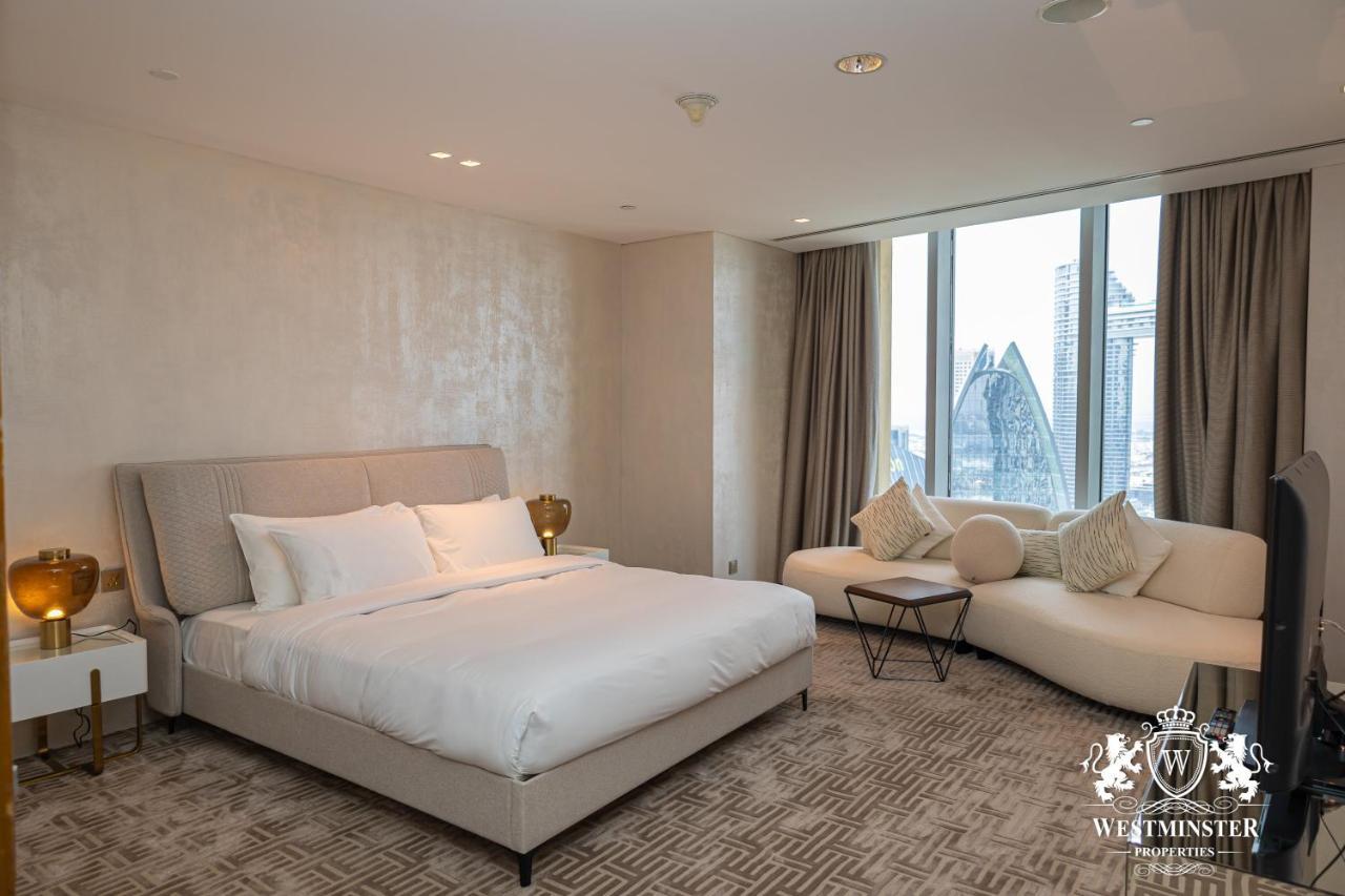 Westminster Dubai Mall Exterior foto A bedroom at the Westin Dubai