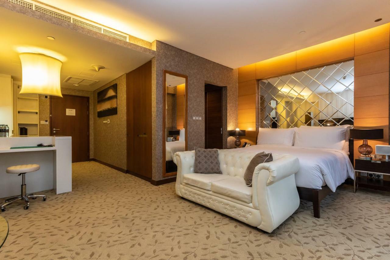 Westminster Dubai Mall Exterior foto Deluxe Suite